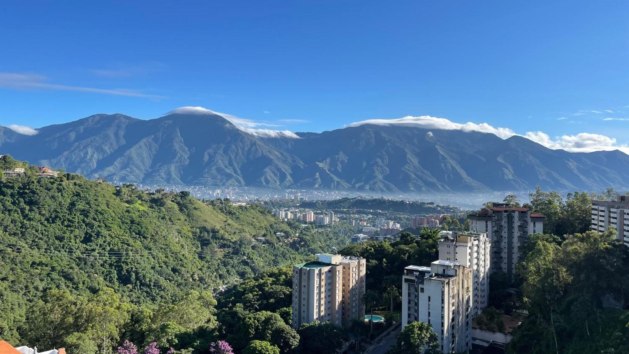 Lindo Apartamento En Los Naranjos Del Cafetal Appartement Caracas Buitenkant foto