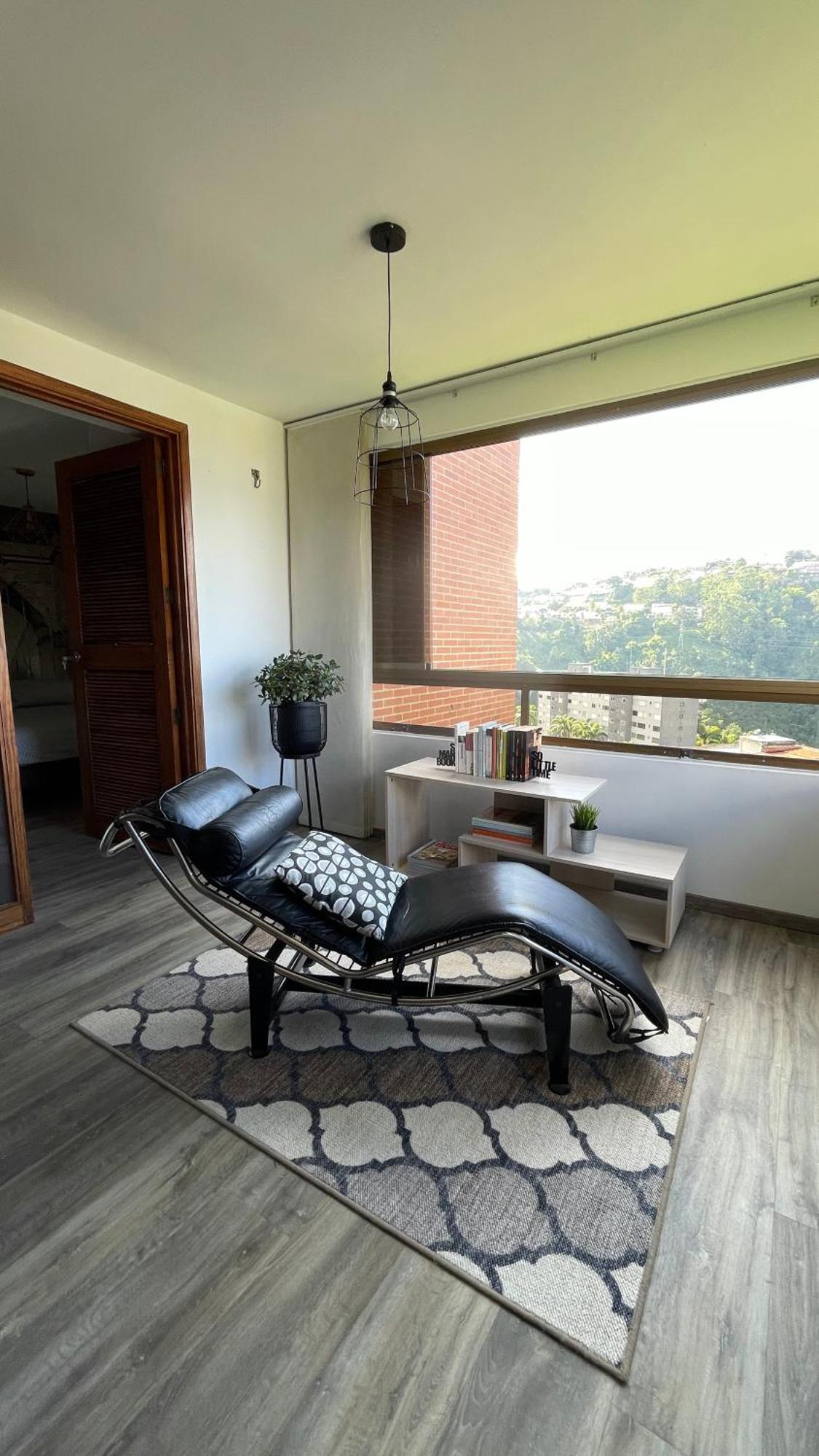 Lindo Apartamento En Los Naranjos Del Cafetal Appartement Caracas Buitenkant foto