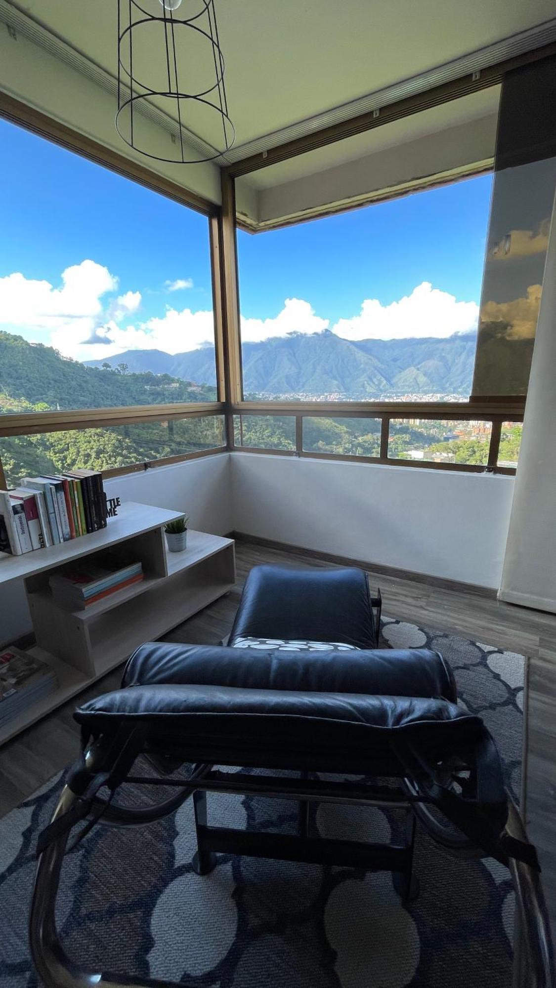 Lindo Apartamento En Los Naranjos Del Cafetal Appartement Caracas Buitenkant foto